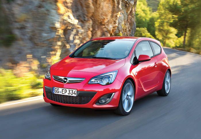 Με πιο νεανική εμφάνιση 
θα δούμε το νέο Opel Corsa το 2014.